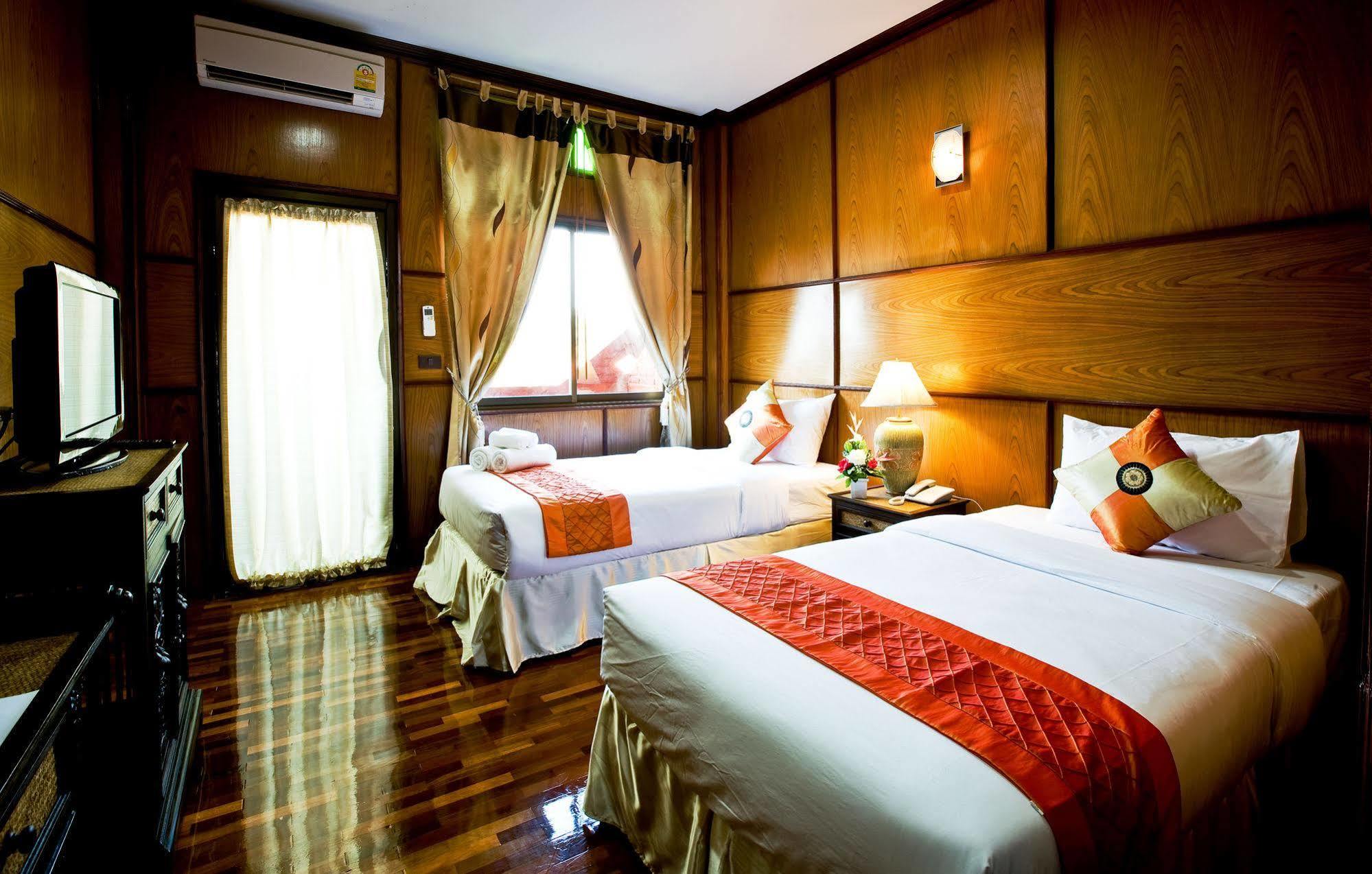 Jaroenrat Resort Samut Songkhram Exterior photo
